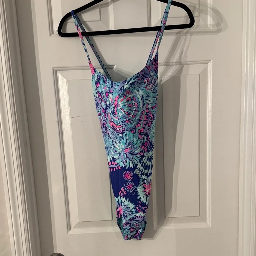 Lilly Pulitzer One Piece Swim - Azalea - Picture 1 of 6